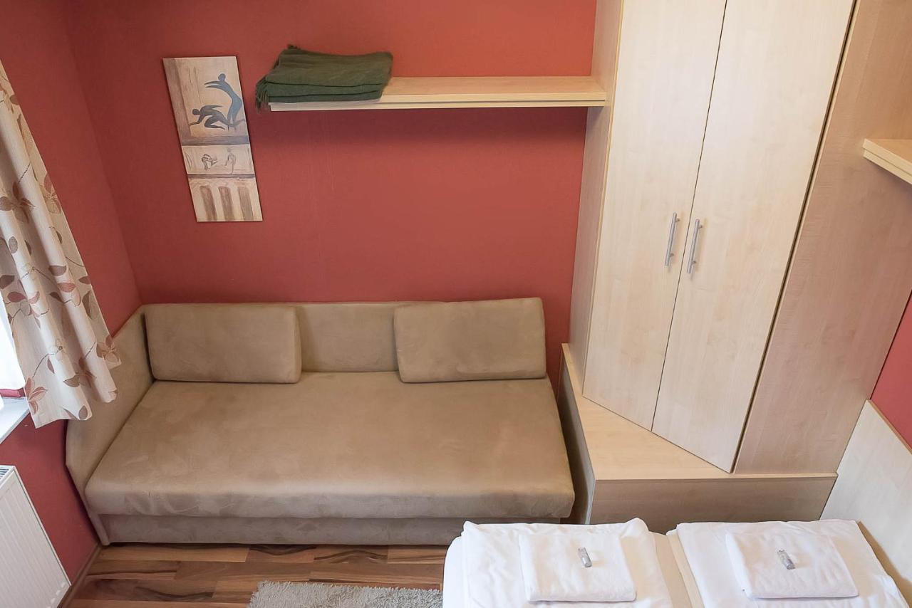 Medora Park - Bagolyvar Apartmanhaz Gárdony Buitenkant foto