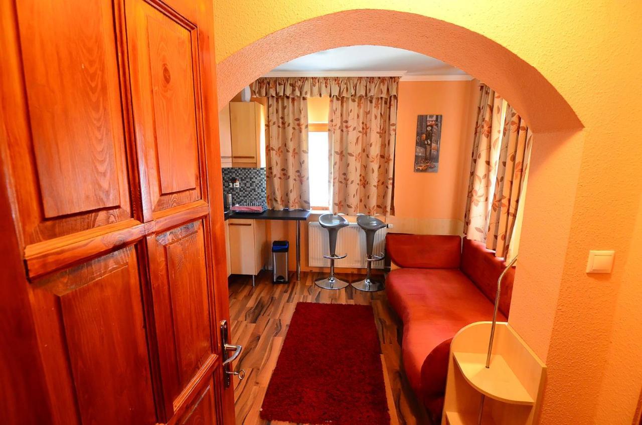 Medora Park - Bagolyvar Apartmanhaz Gárdony Buitenkant foto